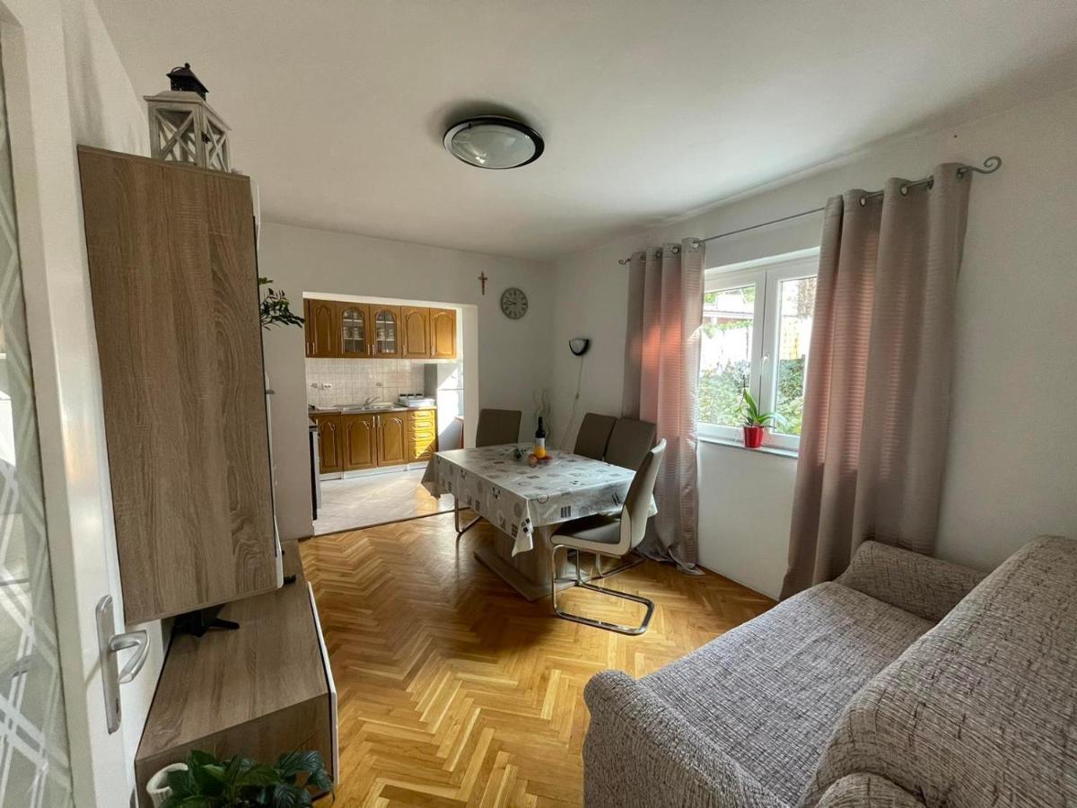 Apartman Renata Crikvenica Zewnętrze zdjęcie